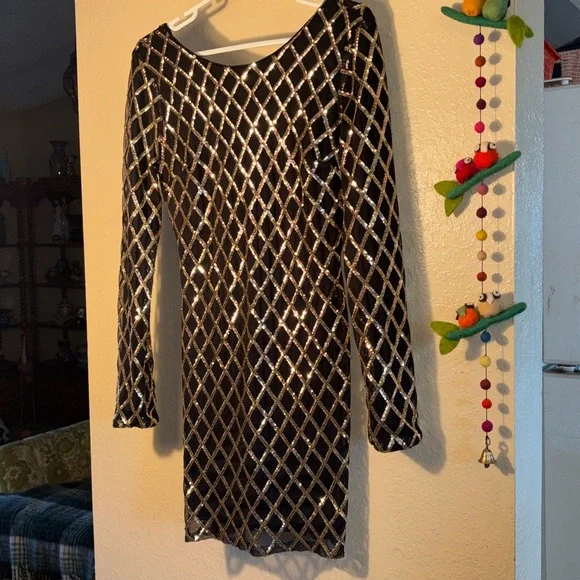 NWOT Forever 21 Long Sleeve Black Gold Diamond Pattern Sequence Mini Body - Picture 2 of 9